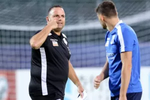 "Πάλι θα σε ΒΛΕΠΟΥΝ Νικόλα"!