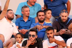 Γέμισαν την εξέδρα οι φίλοι της “Μεγάλης Κυρίας”! (φώτος)