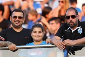 Γέμισαν την εξέδρα οι φίλοι της “Μεγάλης Κυρίας”! (φώτος)