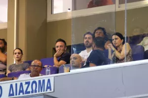 Τρία γκολ, χαμένο πέναλτι, ένταση και ΔΙΠΛΟ η "Κυρία" (φώτος)
