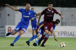 Τρία γκολ, χαμένο πέναλτι, ένταση και ΔΙΠΛΟ η "Κυρία" (φώτος)