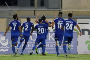 Τρία γκολ, χαμένο πέναλτι, ένταση και ΔΙΠΛΟ η "Κυρία" (φώτος)