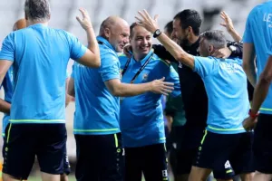 Πρεμιέρα με το... αριστερό/ Ήττα - ΣΟΚ για το ΑΠΟΕΛ (Φώτος)