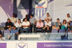Ιδανική "επιστροφή" στο "Παπαδόπουλος" και εύκολο τρίποντο! (φώτος)