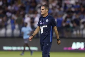 Ιδανική "επιστροφή" στο "Παπαδόπουλος" και εύκολο τρίποντο! (φώτος)