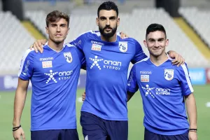 Με τους μιτσιούς!