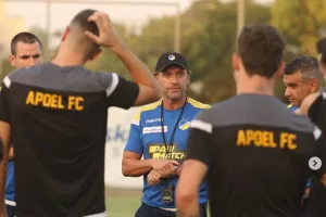 ΑΠΟΕΛ για ΑΕΛ/"Έτοιμοι για ποδόσφαιρο;"