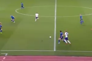 (ΕΝΔΙΑΦΕΡΕΙ ΑΠΟΕΛ) ''Τρένο'' η Καραμπάγκ (φώτος)