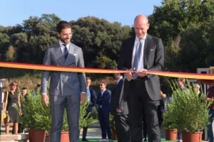 Άνοιξε σχολείο μέσα στο προπονητικό κέντρο! (φώτος)