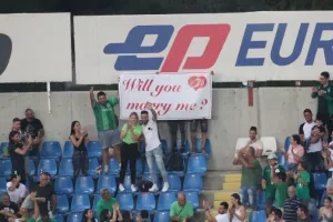 Όμορφη στιγμή με… ΠΡΟΤΑΣΗ ΓΑΜΟΥ στο ΓΣΠ! (βίντεο/φώτος)