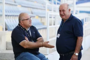 Δεν πάει πουθενά 