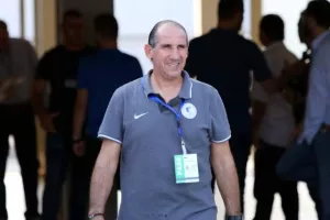 Μίλησαν και το μοίρασαν… τα εννιάρια! (φώτος)
