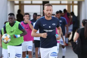 Μίλησαν και το μοίρασαν… τα εννιάρια! (φώτος)