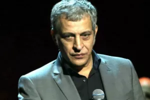 Διασκεδάζει με ΘΕΜΗ ΑΔΑΜΑΝΤΙΔΗ (βίντεο)