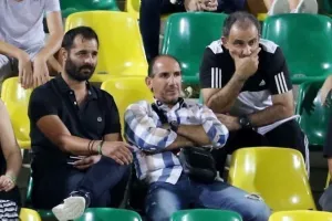 Σκάναραν ΑΕΚ