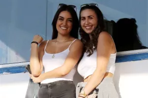 Τα κορίτσια το δείχνουν