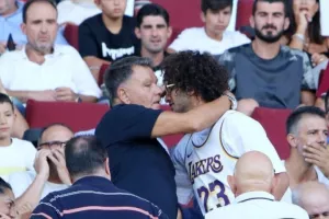 Κούγιας/"Αψογος ο Ουάρντα"