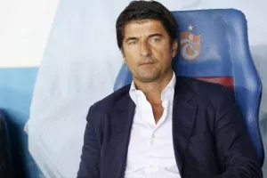 Κοιτάζει... και προς Γερμανία ο Ίβιτς