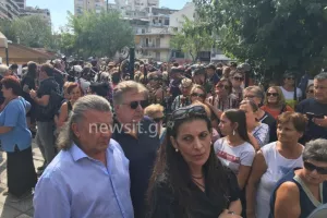 Λαυρέντης Μαχαιρίτσας: Το τελευταίο αντίο (φώτος/βίντεο) 
