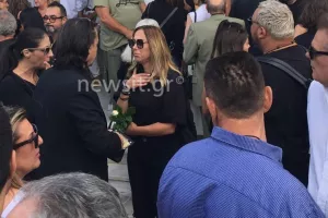 Λαυρέντης Μαχαιρίτσας: Το τελευταίο αντίο (φώτος/βίντεο) 