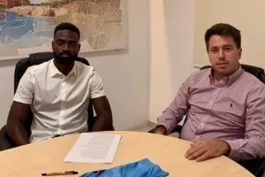 Περιμένουν/Λαφράνς