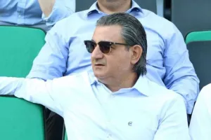 Απόλλων/"Μακριά από εκβιαστικά πλαίσια"