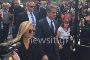 Λαυρέντης Μαχαιρίτσας: Το τελευταίο αντίο (φώτος/βίντεο) 