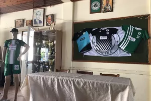 ΟΜΟΝΟΙΑ ΨΕΥΔΑ: "Έχουμε την πιο καυτή έδρα/Δεν θέλουμε ημερομηνία λήξης..." (φώτος)