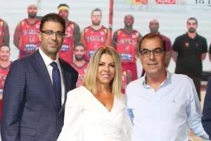 ΑΤΑΚΑ Παπαέλληνα για την... αποτυχία Σκουρτόπουλου