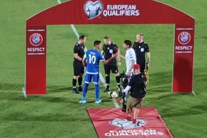ΠΙΕΡΟΣ/ΑΡΧΗΓΟΣ για πρώτη φορά!