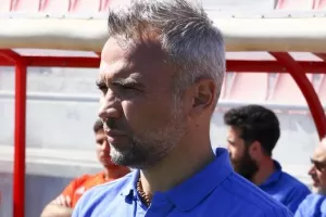  "Αφιερωμένο στη σχολή μας που δέχτηκε επίθεση"