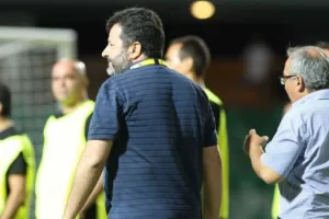 ΚΙΝΗΣΗ από "ΣΟΦΟ" πριν το ΑΠΟΕΛ