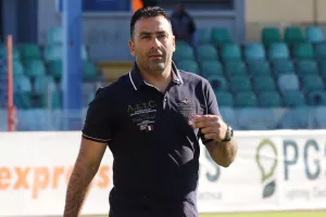 "Παίζει" συνεχώς του Σωφρόνη
