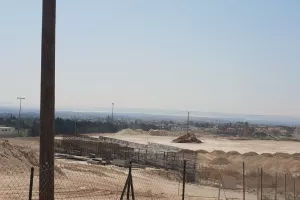 LIMASSOL ARENA/Έφυγαν τα μπάζα και έπεσαν τα πρώτα... μπετά! (φώτος/βίντεο)