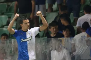Όταν ο Ζελάγια ήταν... απέναντι (Φώτος)
