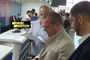 Check-in o Πρόδρομος (φώτος)