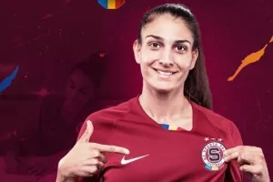 Η Χριστιάνα Σολωμού βάζει γκολ στα όνειρα της!