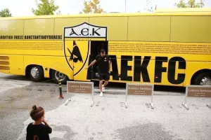 Έφτασε στη Λάρισα η ΑΕΚ