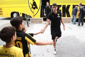 Έφτασε στη Λάρισα η ΑΕΚ