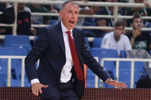 Τόμιτς για Ολυμπιακό: «Δεν ασχολούμαι με φήμες, είμαι προπονητής του Ερυθρού Αστέρα»