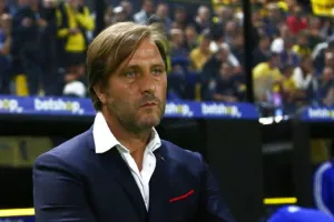 Σκέφτεται 4-3-3 με την Μπάγερν ο Μαρτίνς