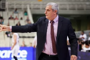 Πεδουλάκης: «Ο Παππάς θα παίρνει ματς στο πρωτάθλημα, μας λείπει από την EuroLeague»