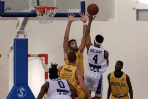 Εντός έδρας νίκη για τον ΑΠΟΠ επί της ΑΕΛ (φώτος)