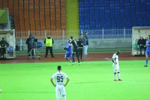 Ανόρθωση/Γκολ, πανηγυρισμός και... φιλί! (φώτος)