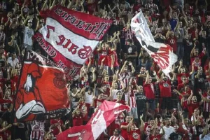 Super League 1: Αυξήθηκε κατά 20% ο μέσος όρος φιλάθλων