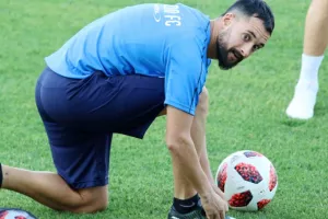 Ισχύει/Απόλλων