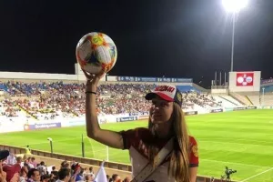 Μία μπάλα για τη Ρωσίδα!