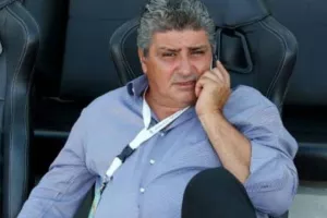 ΠΑΡΑΙΤΗΣΗ Καραβίδα