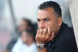 Θα περιμένει/Σωφρόνης