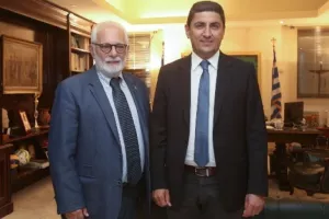 Αυγενάκης: «Το μπάσκετ έχει φτάσει στον πάτο»